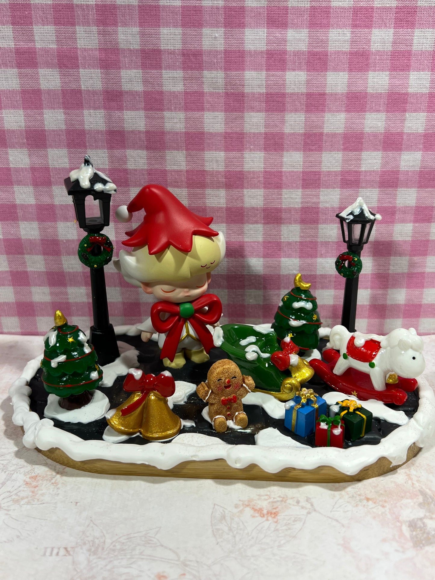 Dimoo Christmas Display