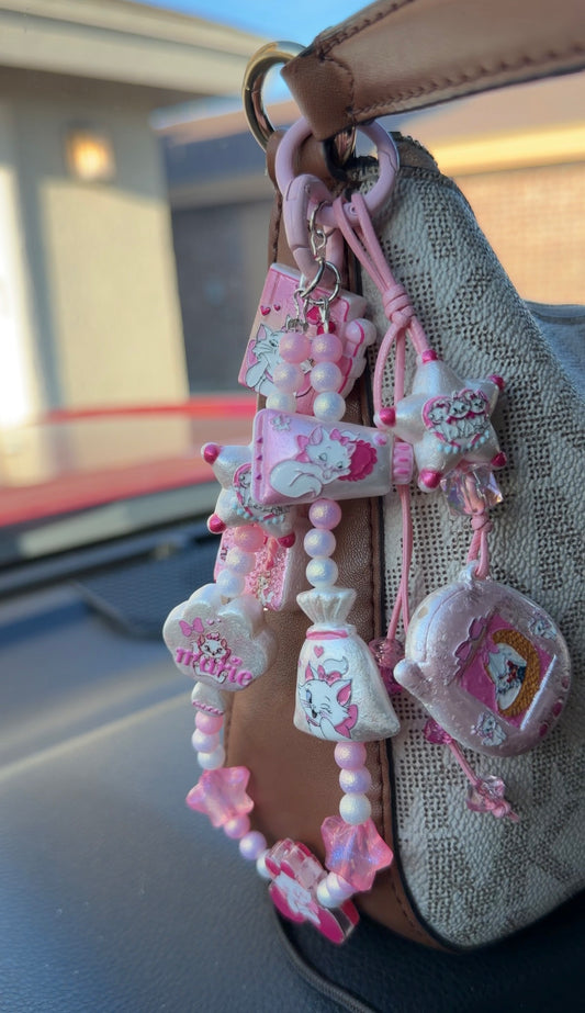 🎀 MARIE CAT 2-IN-1 CHARM KEYCHAIN — PEARL PINK EDITION